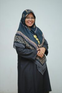 Dr. Nur Komariah, M.Pd.I.